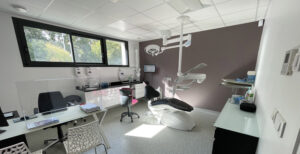 La salle des soins du cabinet dentaire
